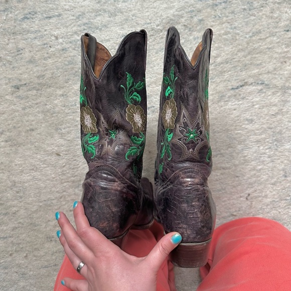 J.B. Dillon Distressed Western Cowboy Boots Floral Embroidery Brown 11B Boho - Picture 4 of 8
